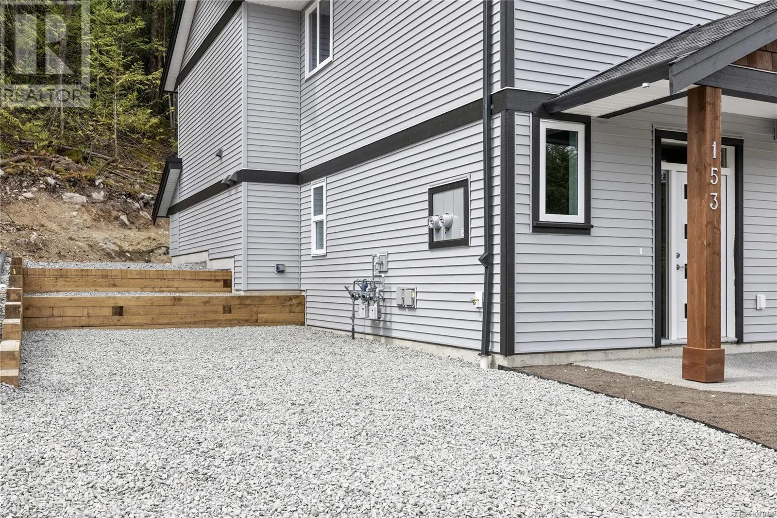 153 Hunter Way