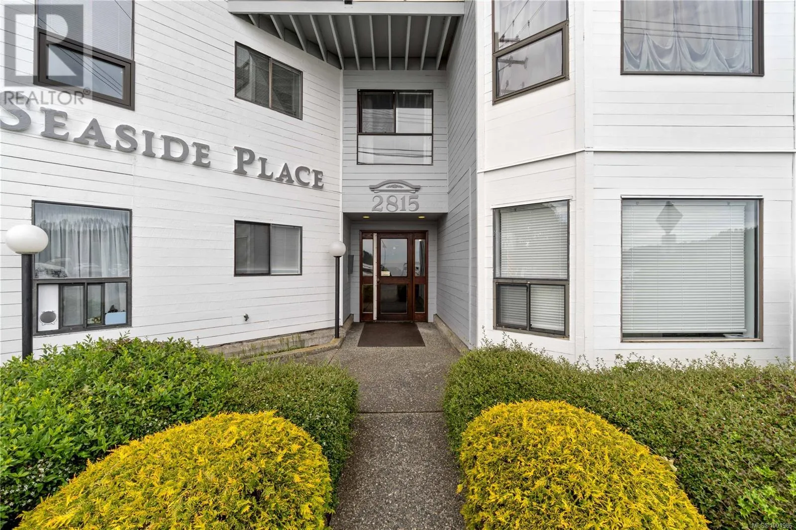 213 2815 Departure Bay Rd