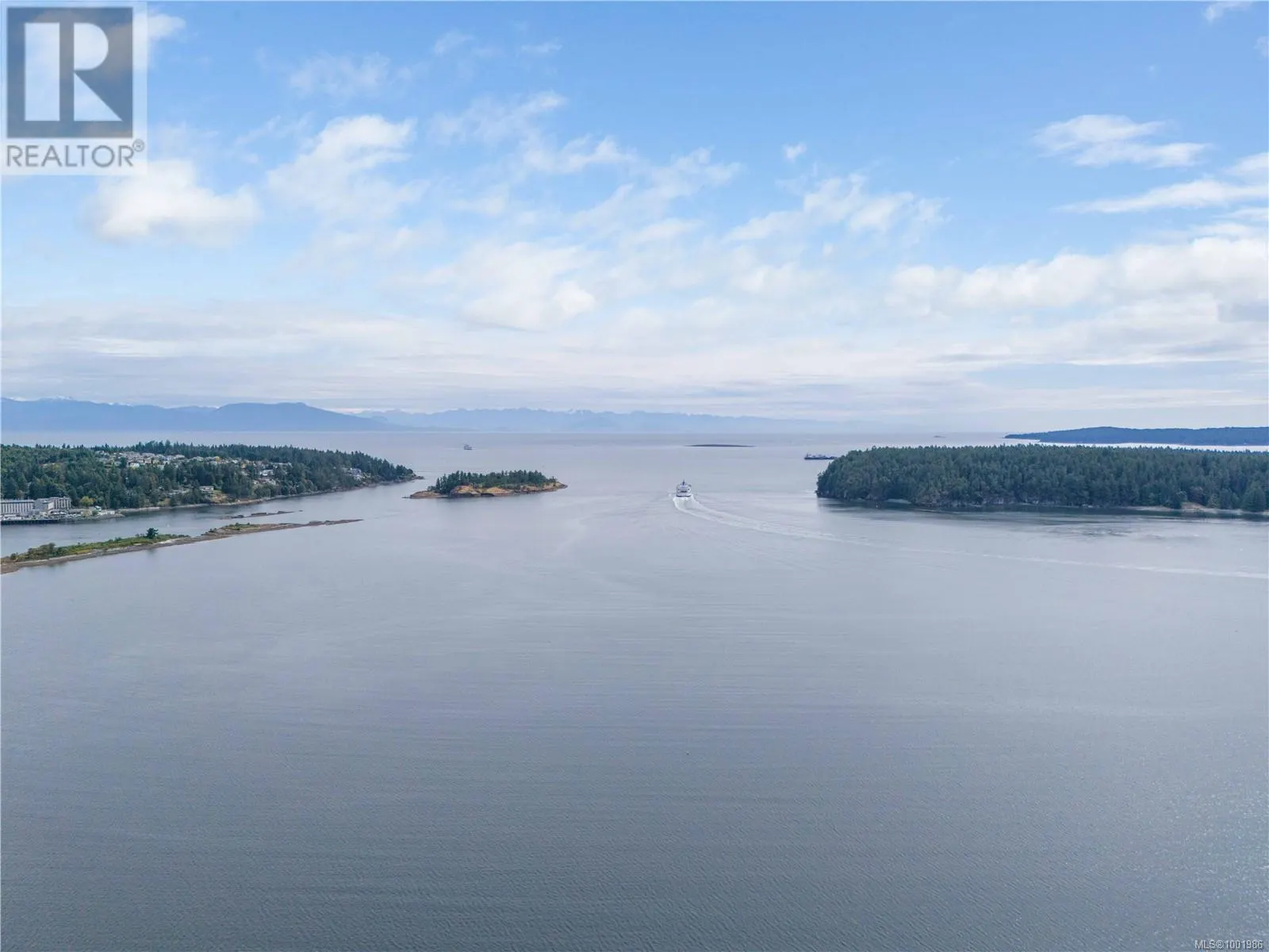 213 2815 Departure Bay Rd