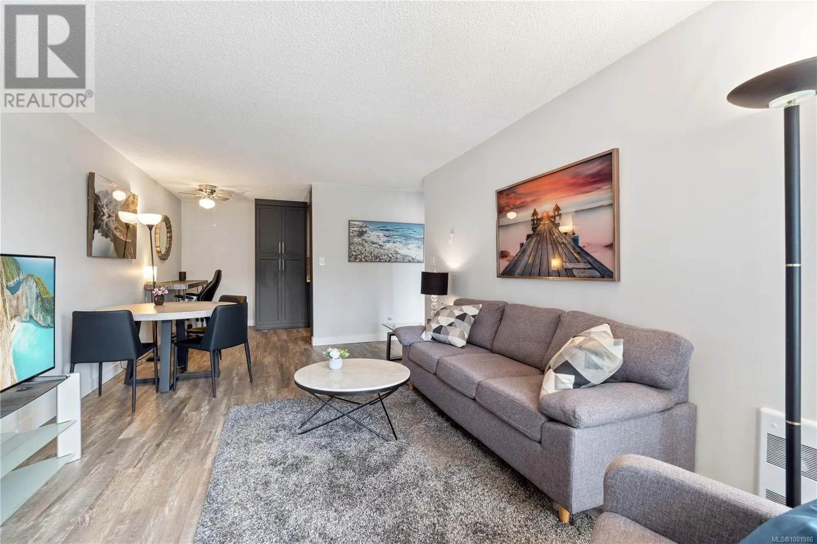 213 2815 Departure Bay Rd