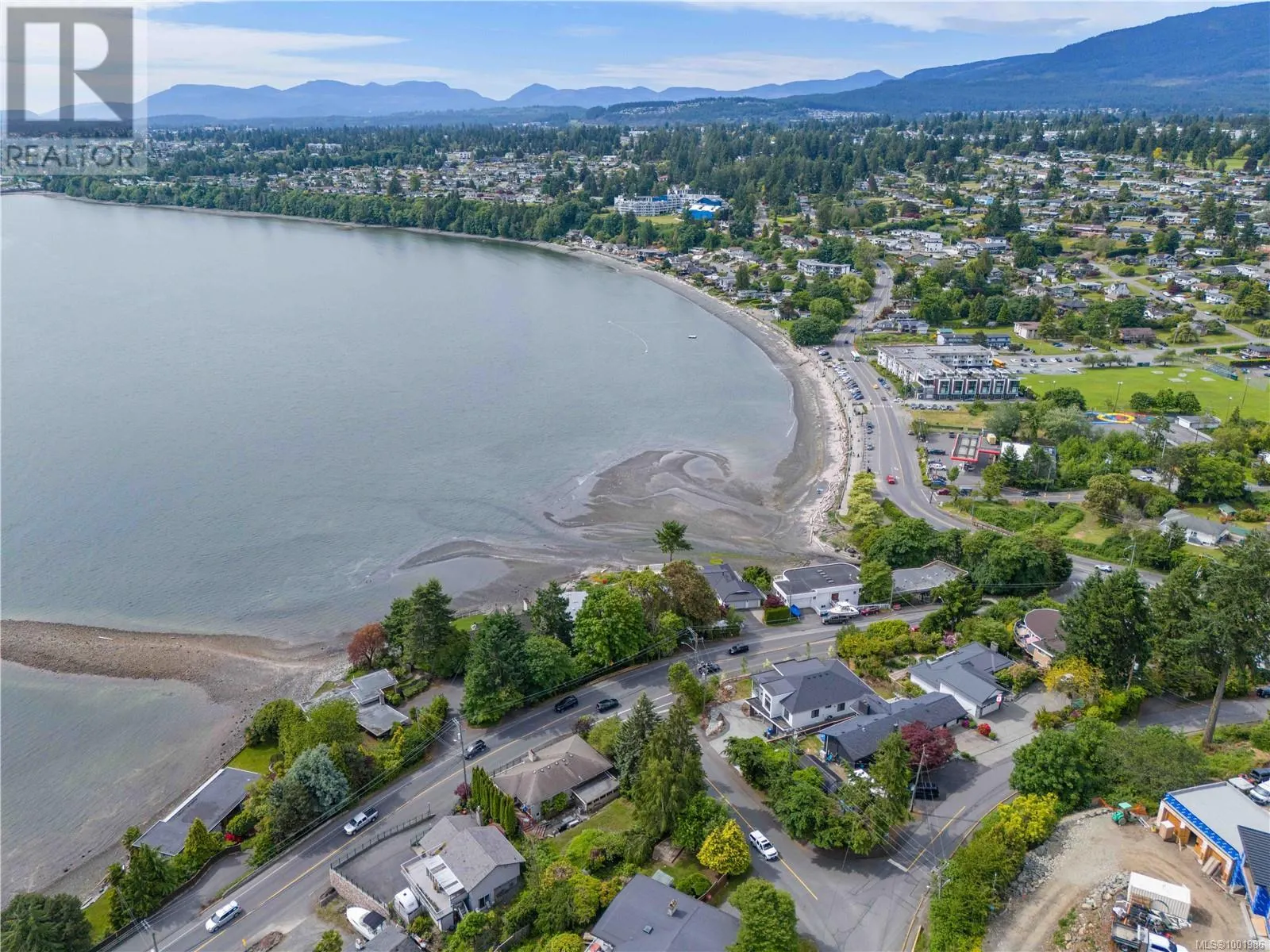 213 2815 Departure Bay Rd
