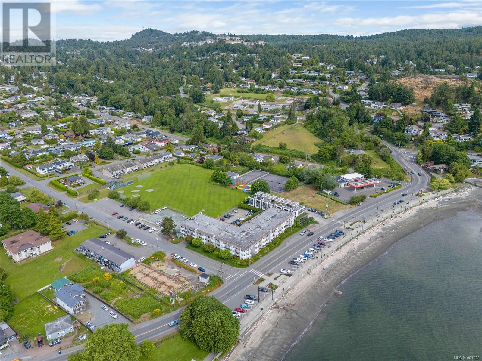 213 2815 Departure Bay Rd