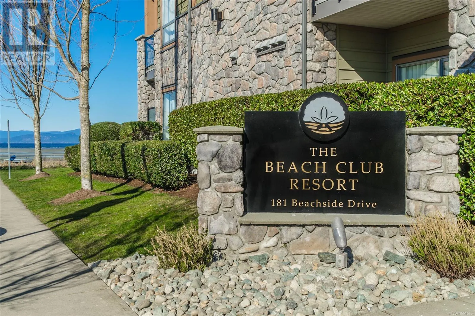 801/802B 181 Beachside Dr