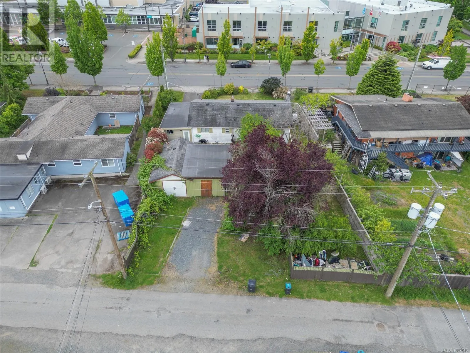 129 Jensen Ave E