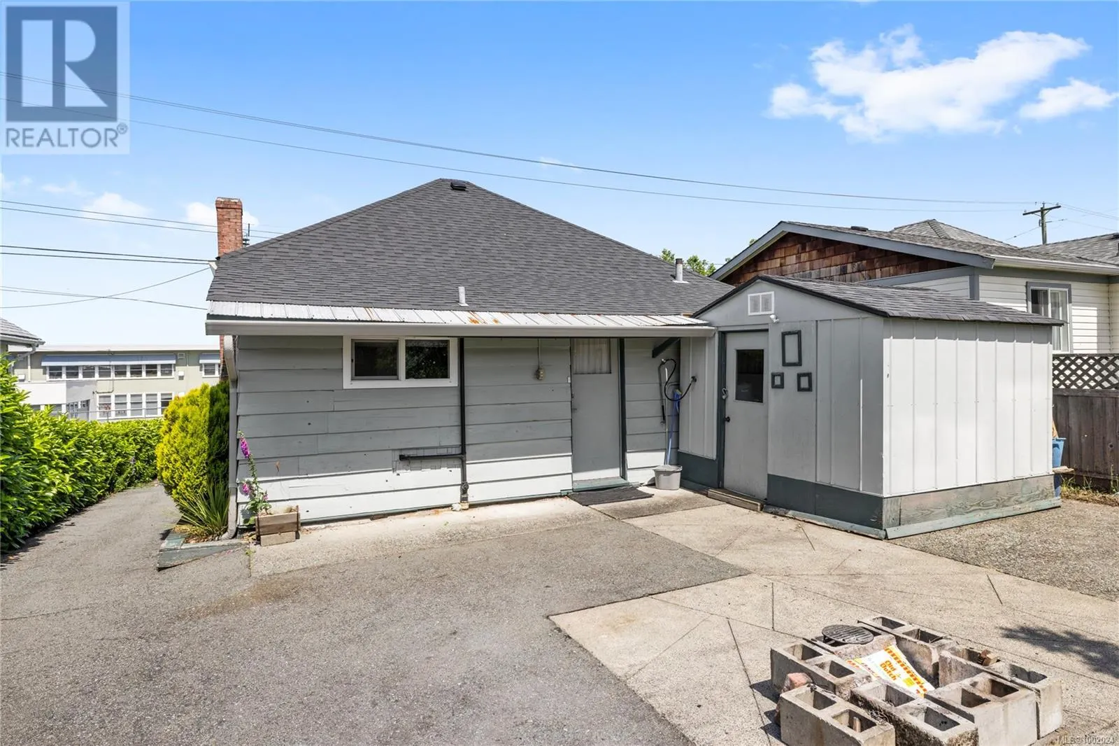 816 4th Ave