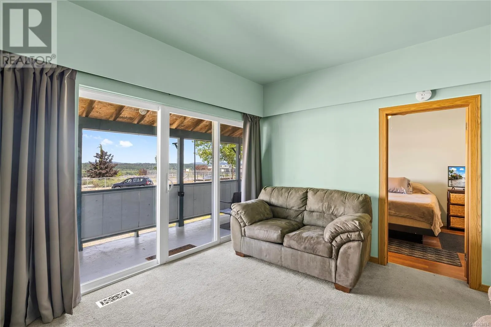 816 4th Ave