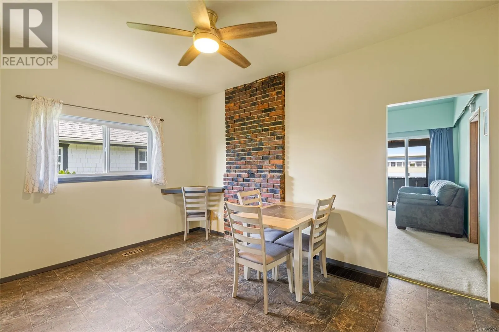 816 4th Ave
