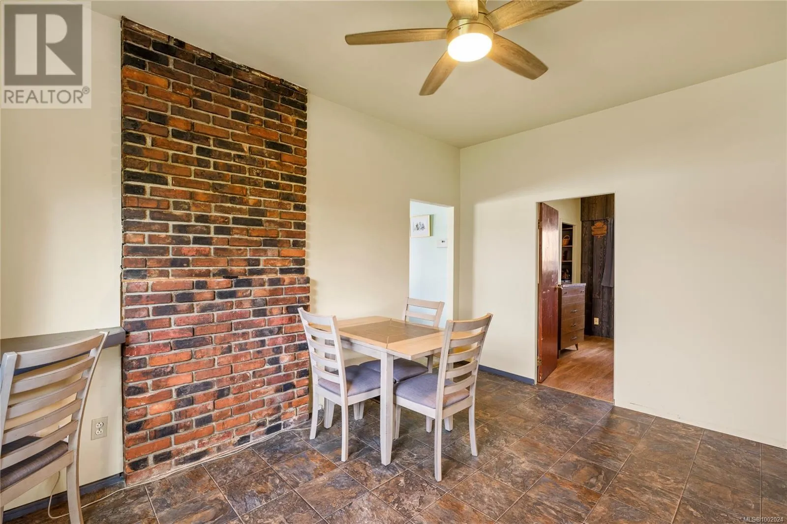 816 4th Ave