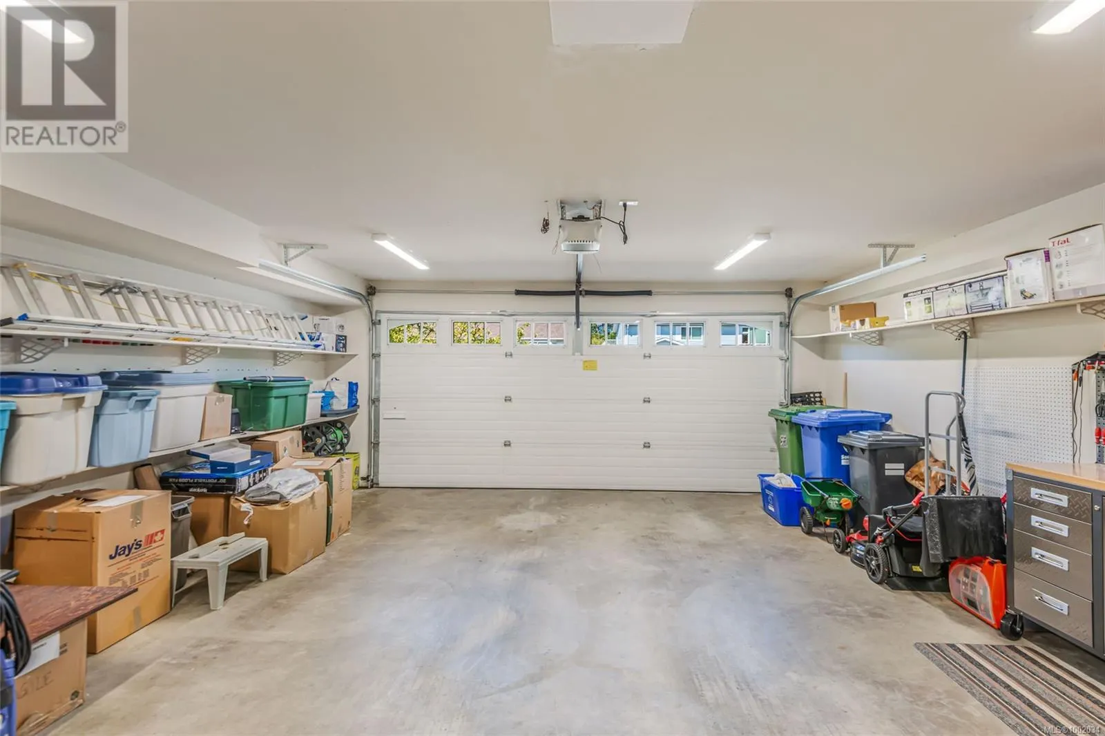 3596 Huff Dr