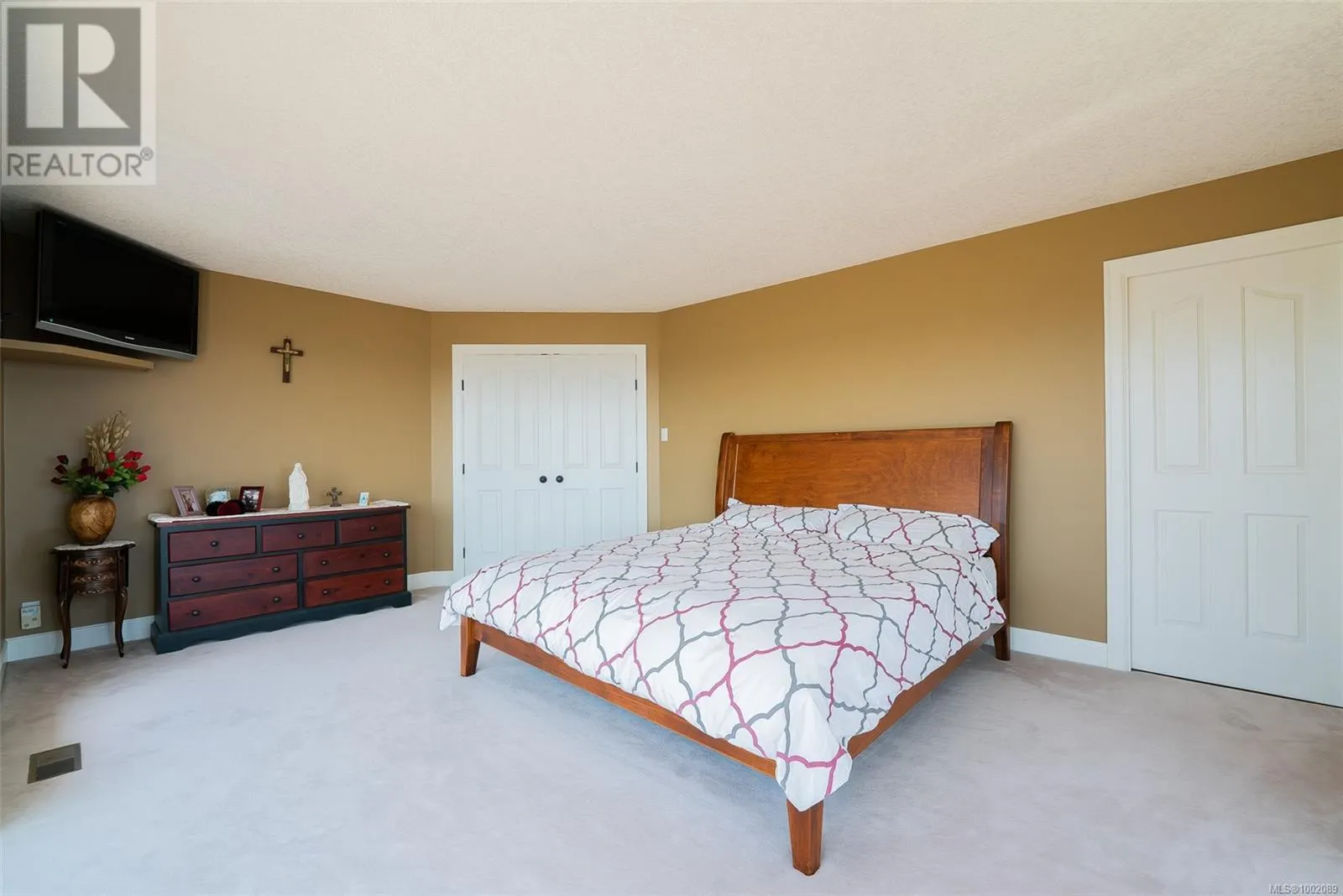 3689 Glen Oaks Dr