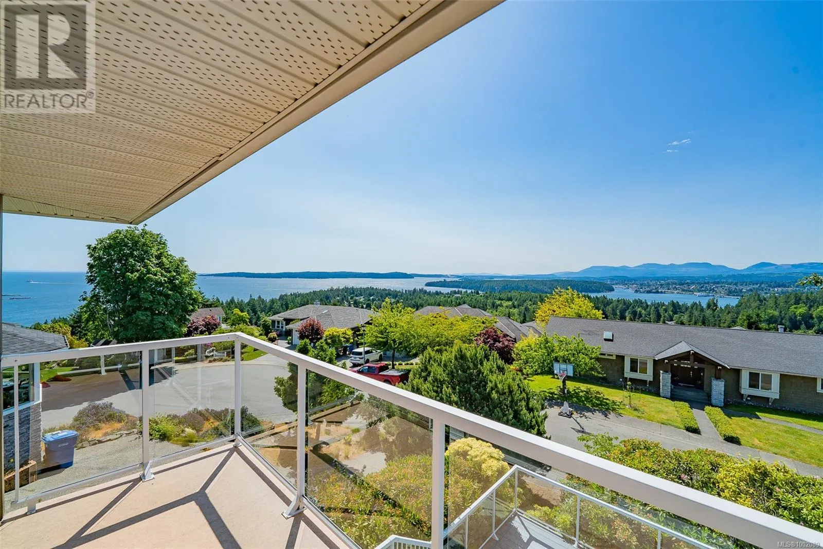 3689 Glen Oaks Dr