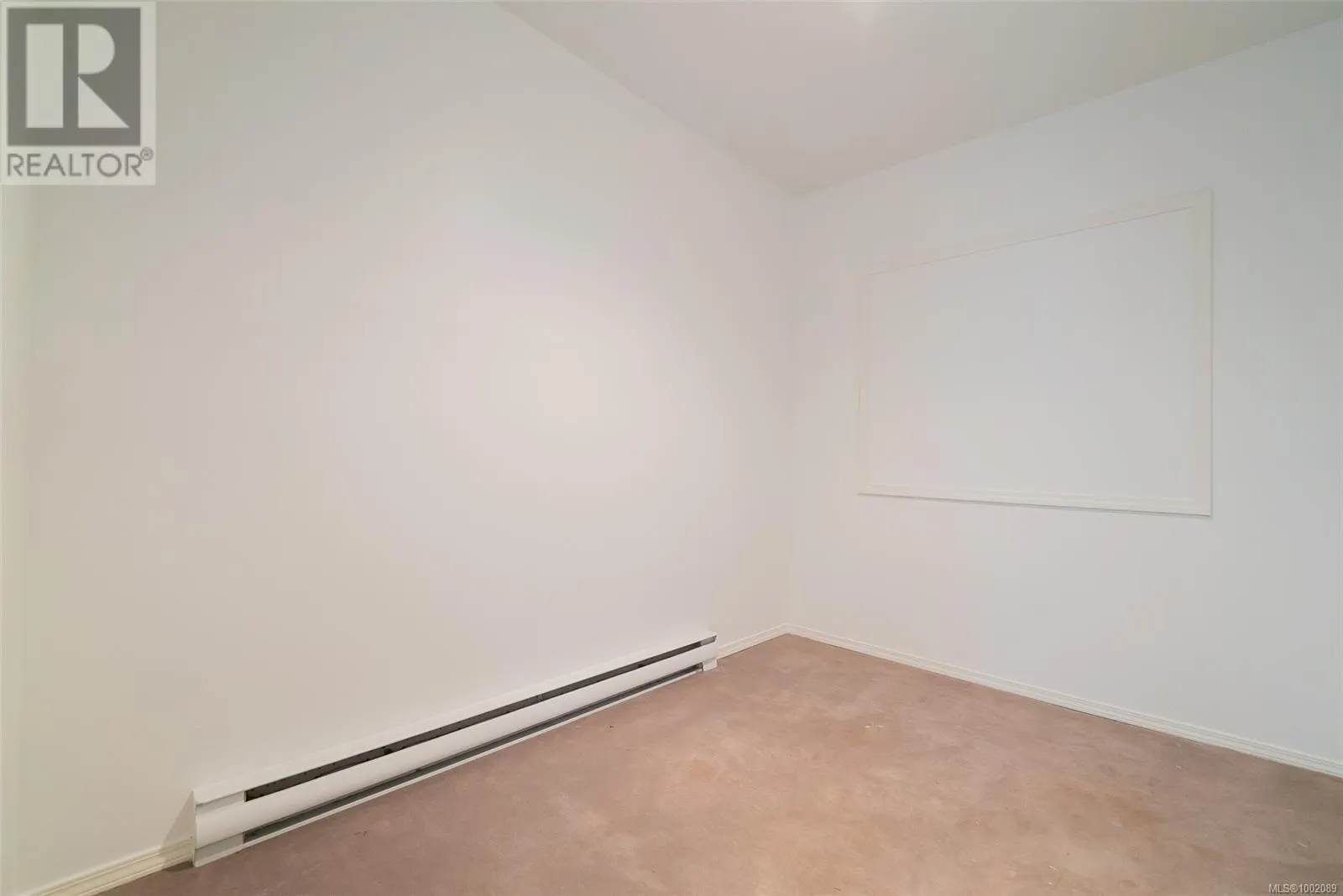 3689 Glen Oaks Dr