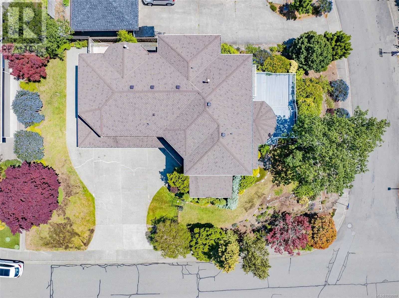 3689 Glen Oaks Dr
