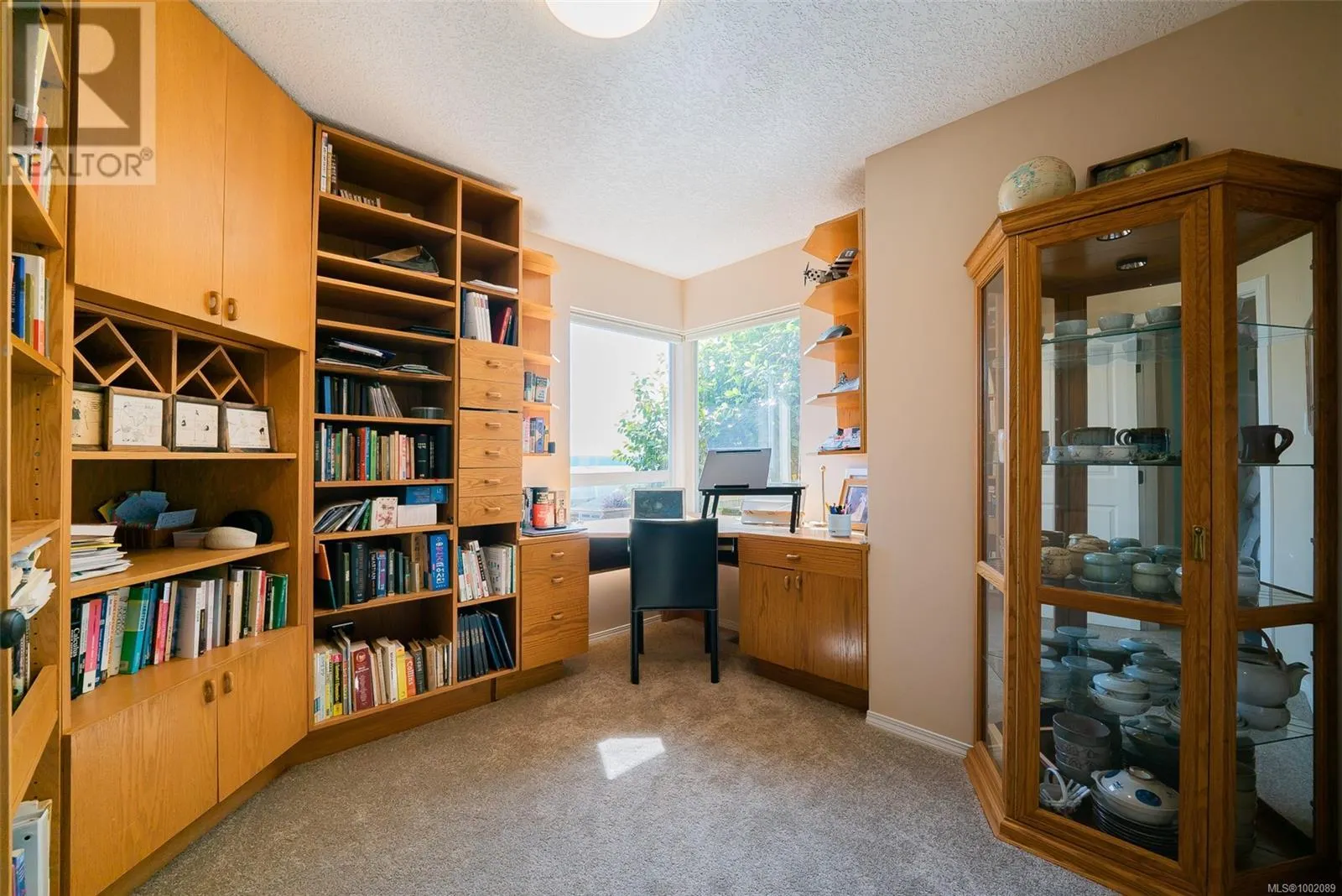3689 Glen Oaks Dr