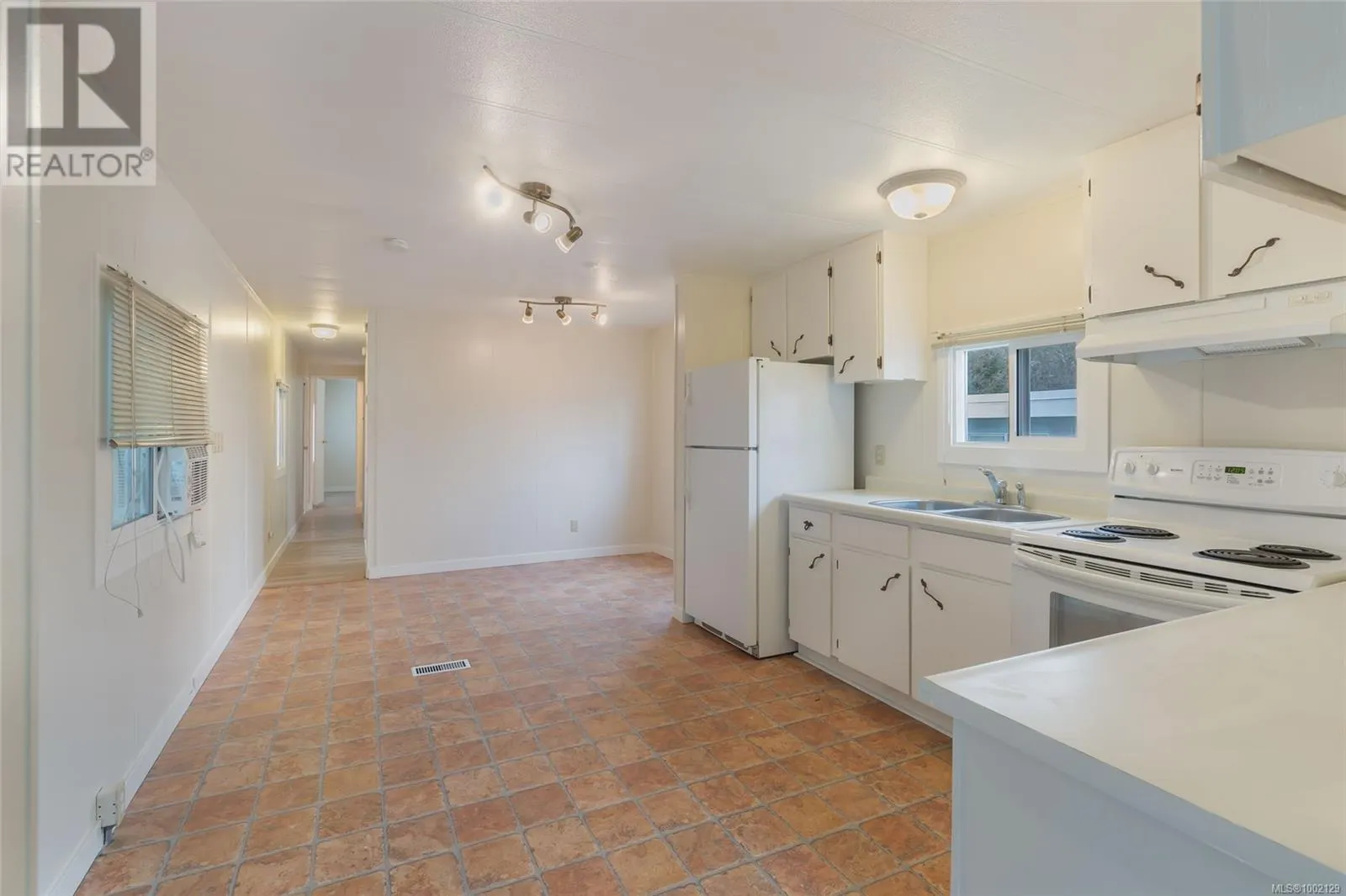 38 Honey Dr