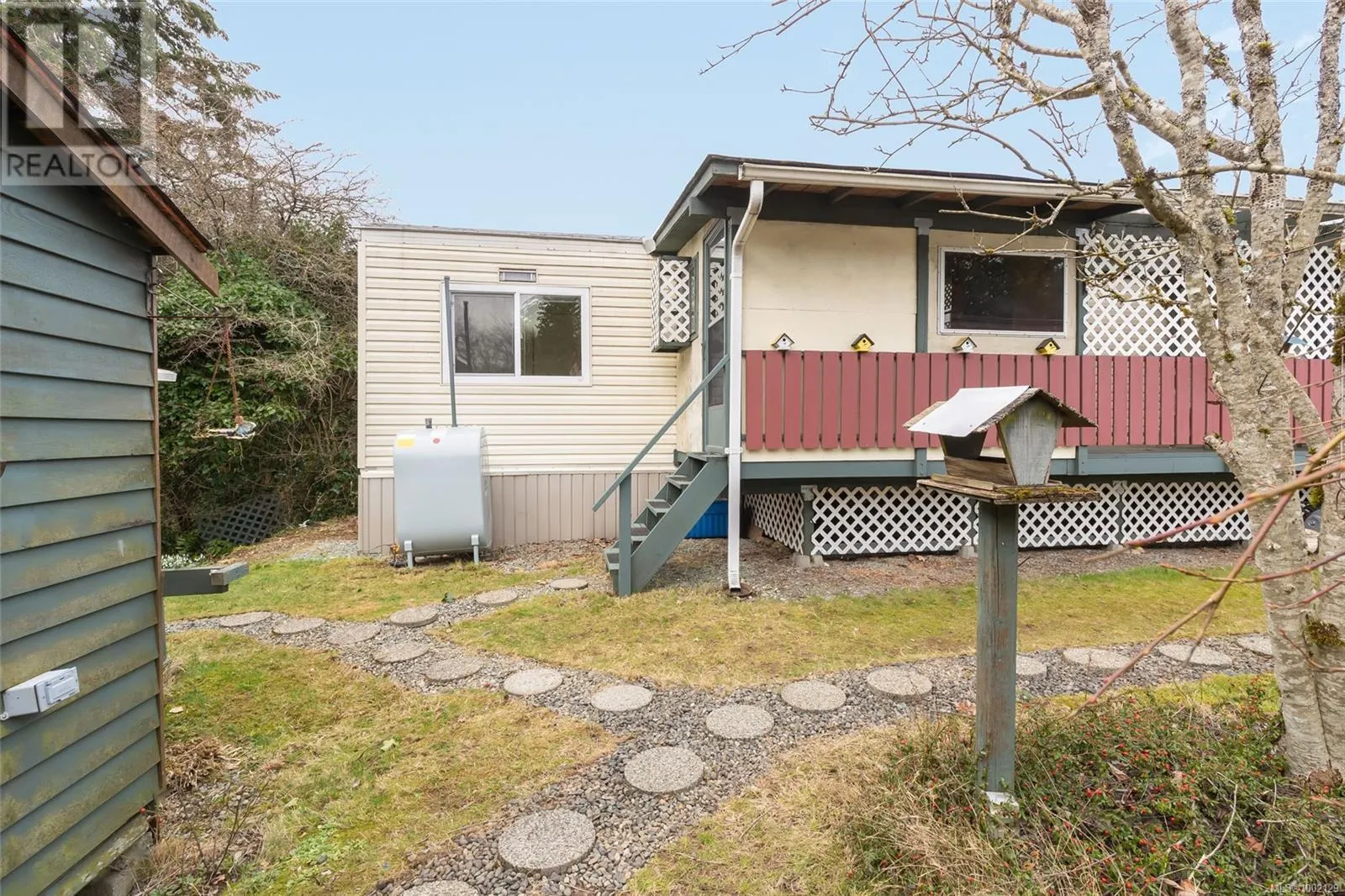 38 Honey Dr