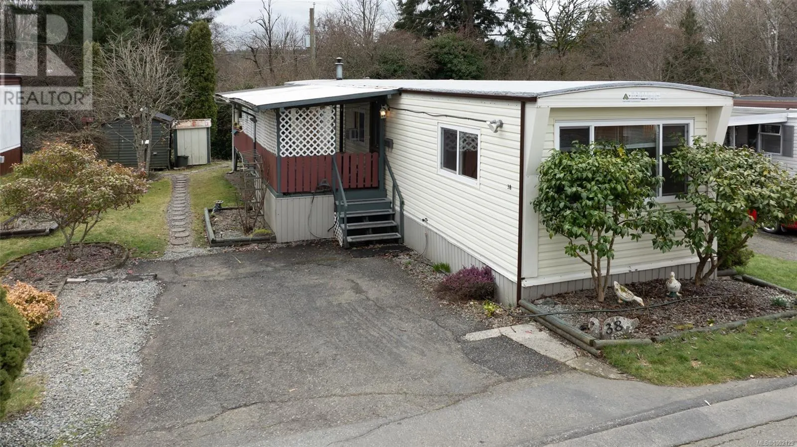 38 Honey Dr