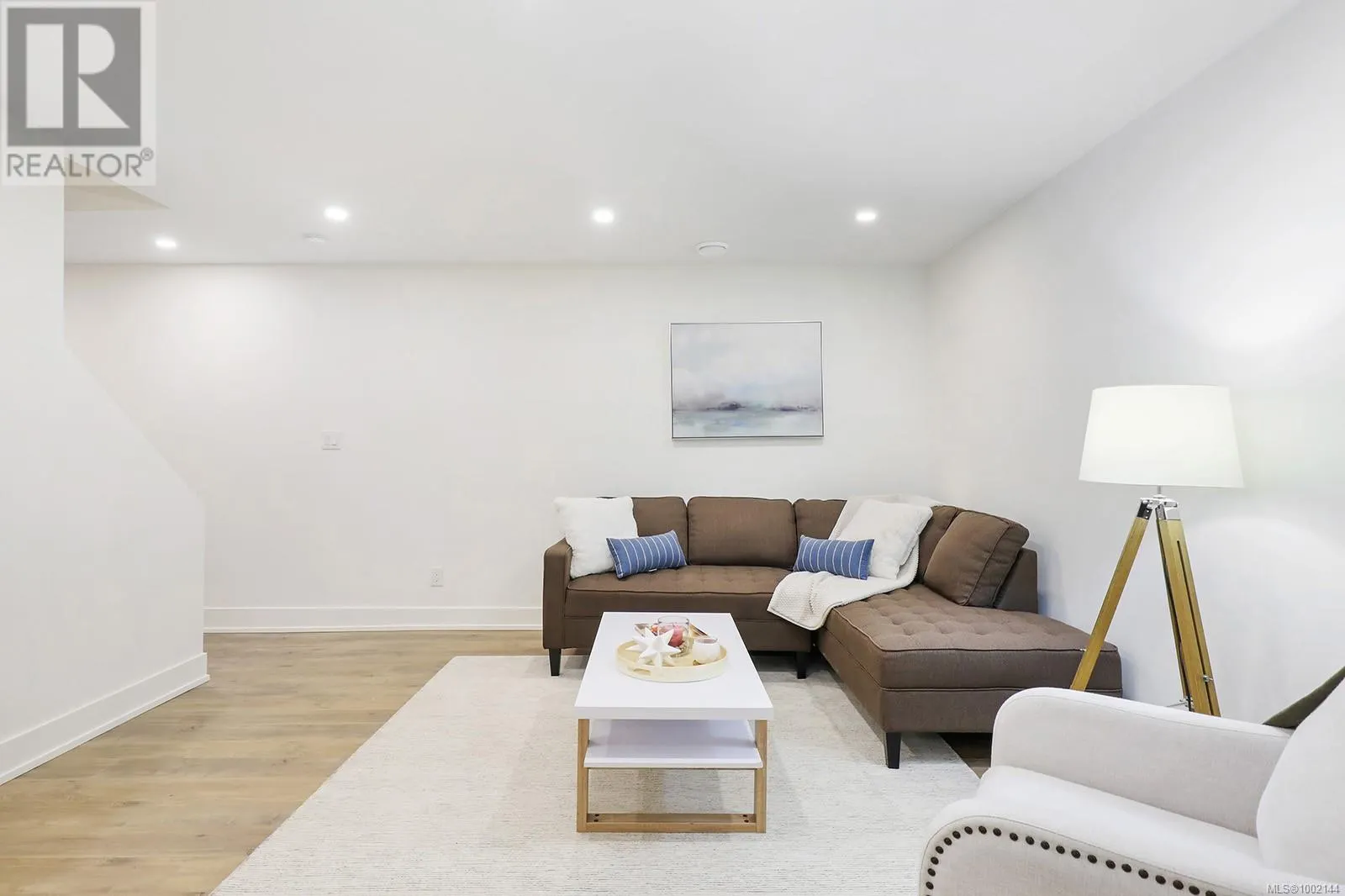 177 Sunningdale Rd E