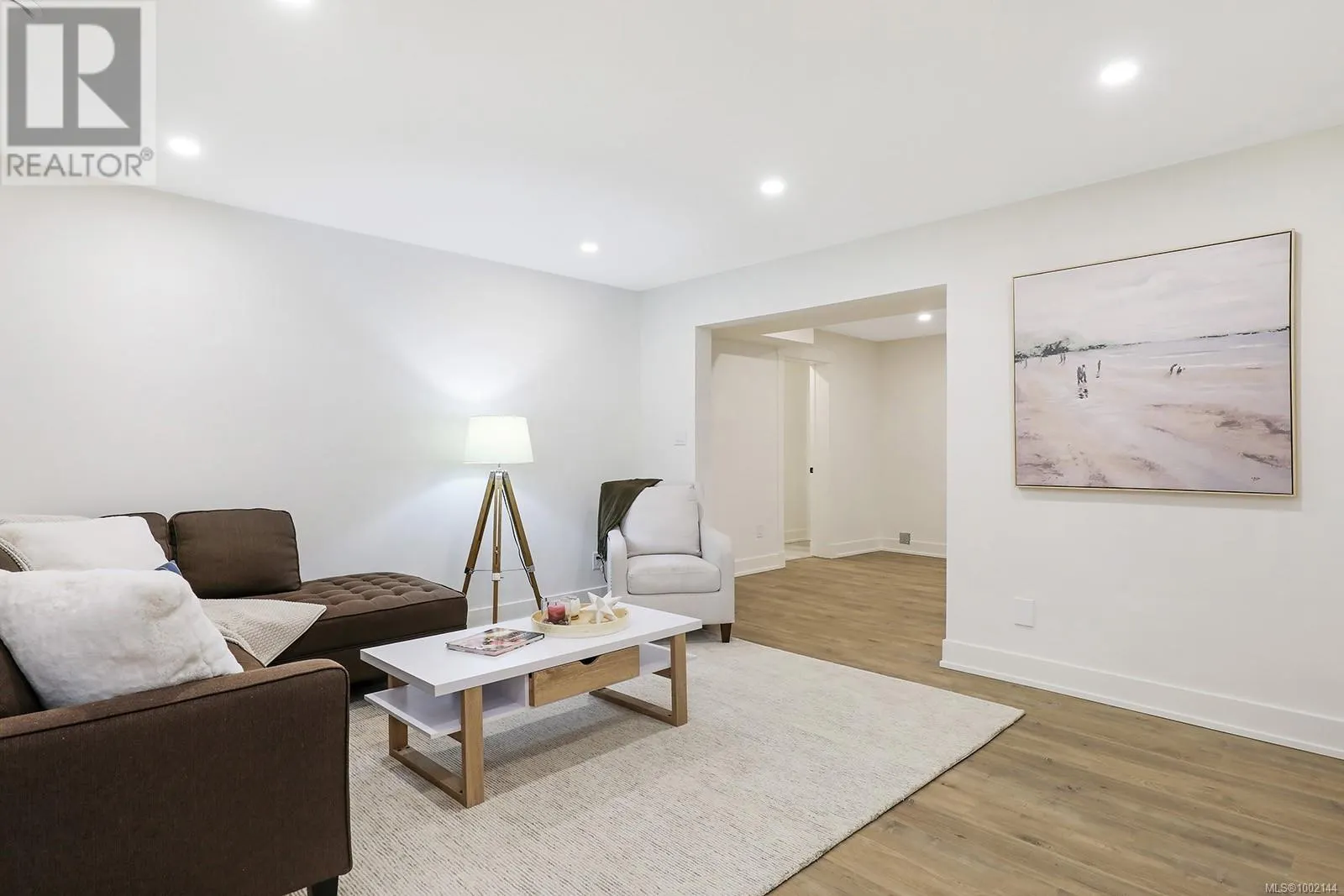 177 Sunningdale Rd E
