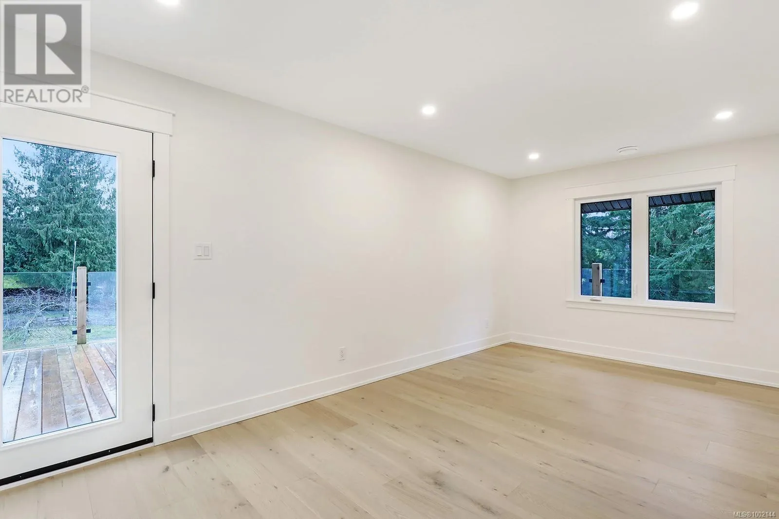 177 Sunningdale Rd E