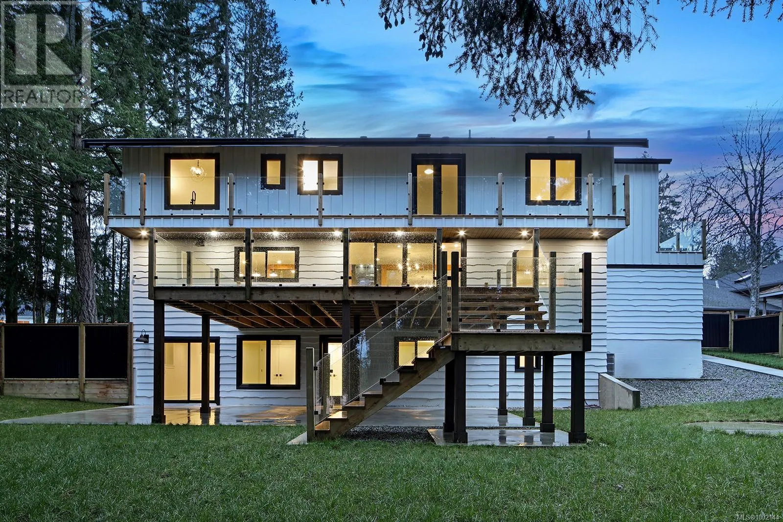 177 Sunningdale Rd E