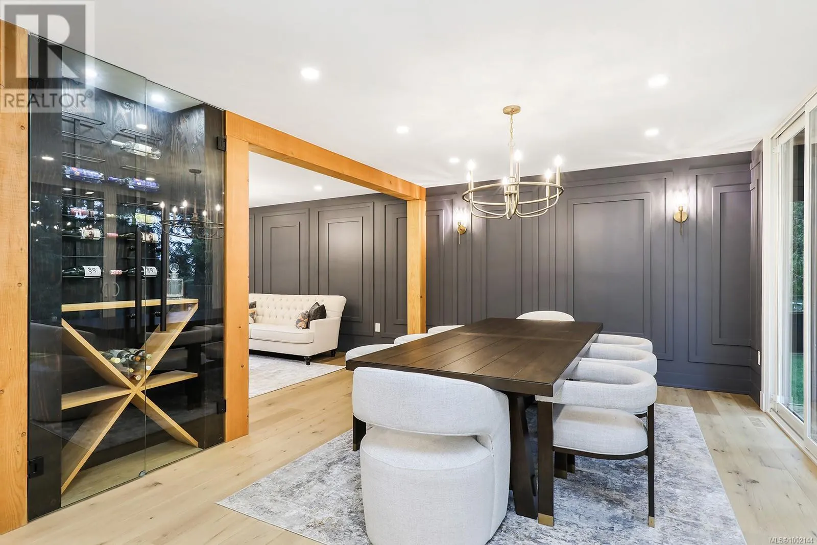 177 Sunningdale Rd E