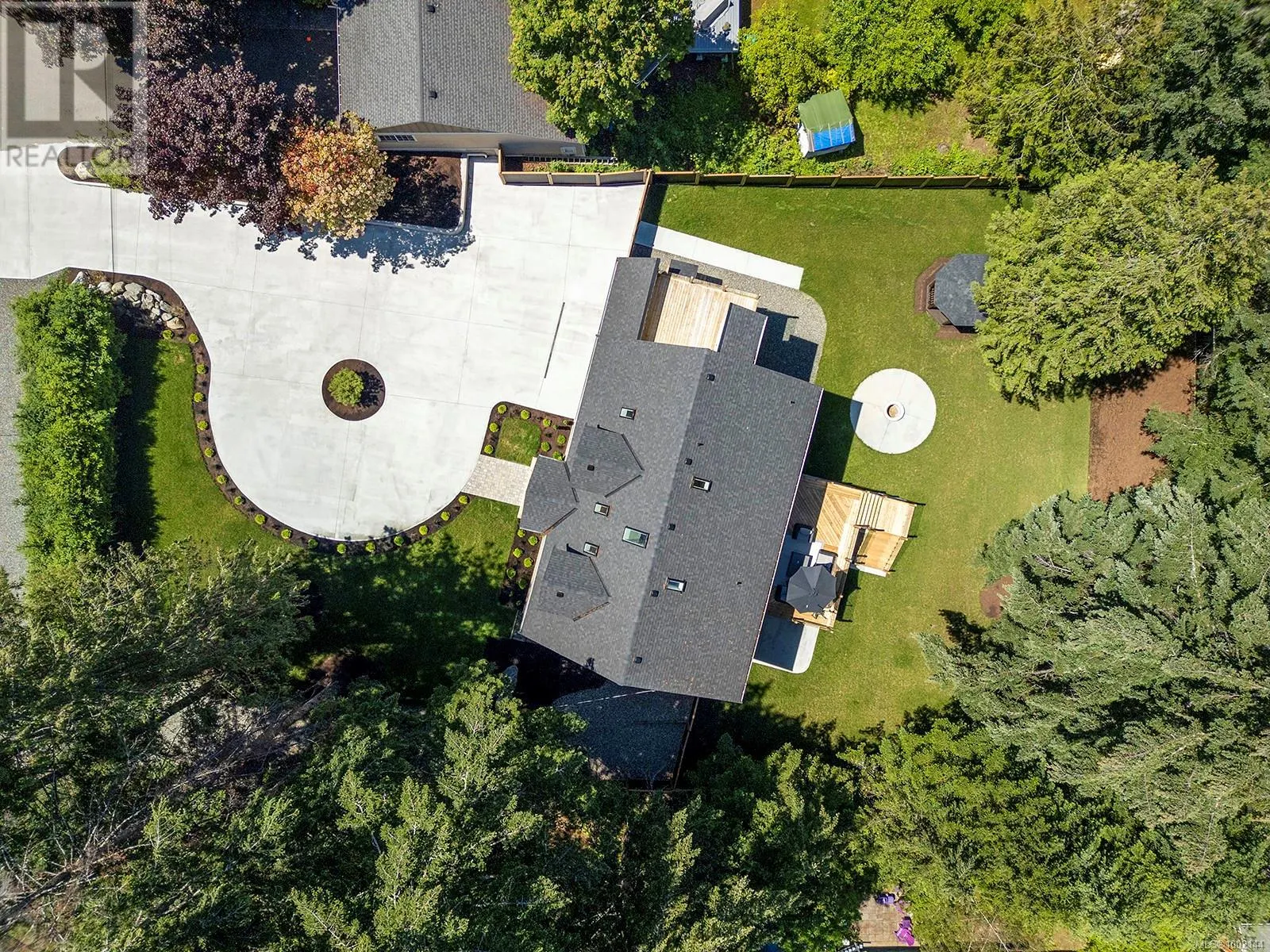177 Sunningdale Rd E