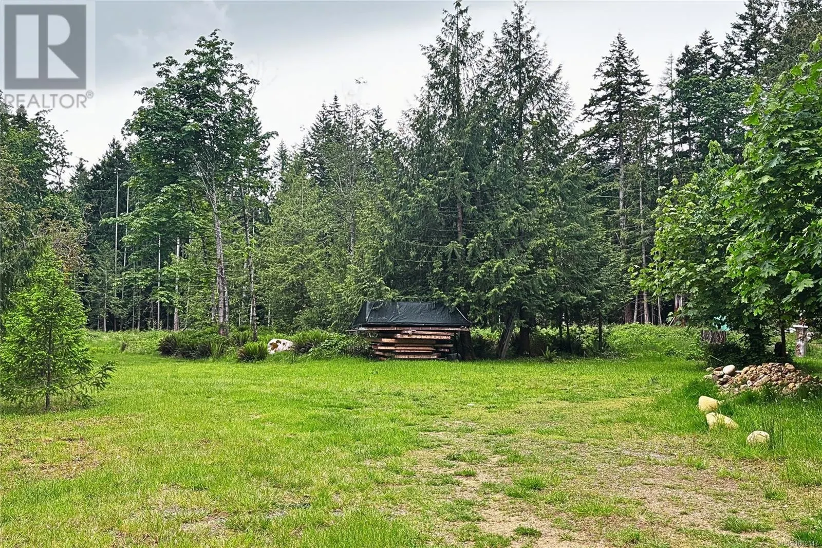 Lot B Island Hwy W