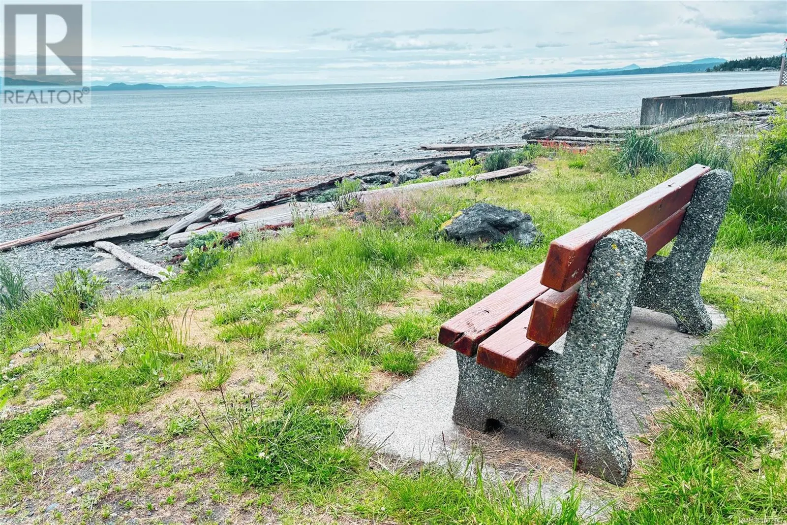 Lot B Island Hwy W