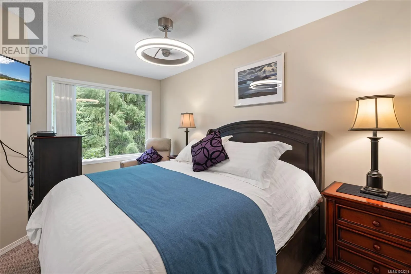 76 1135 Resort Dr