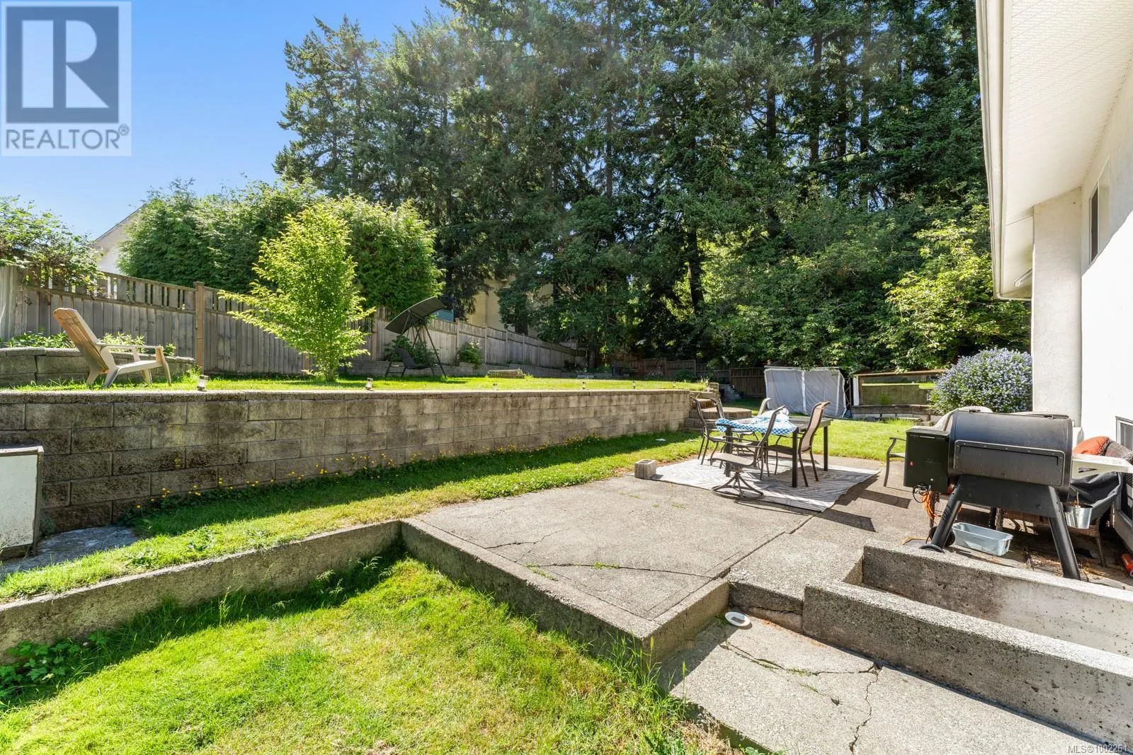 405 Tamarack Rd