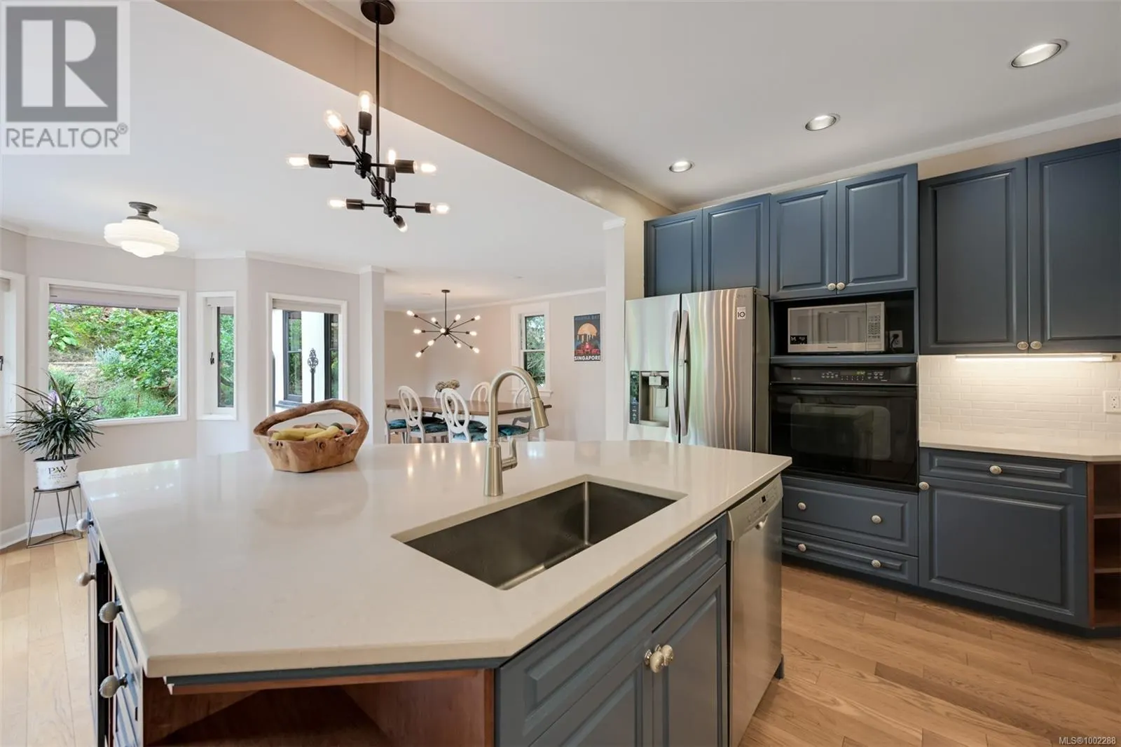 1630 York Pl