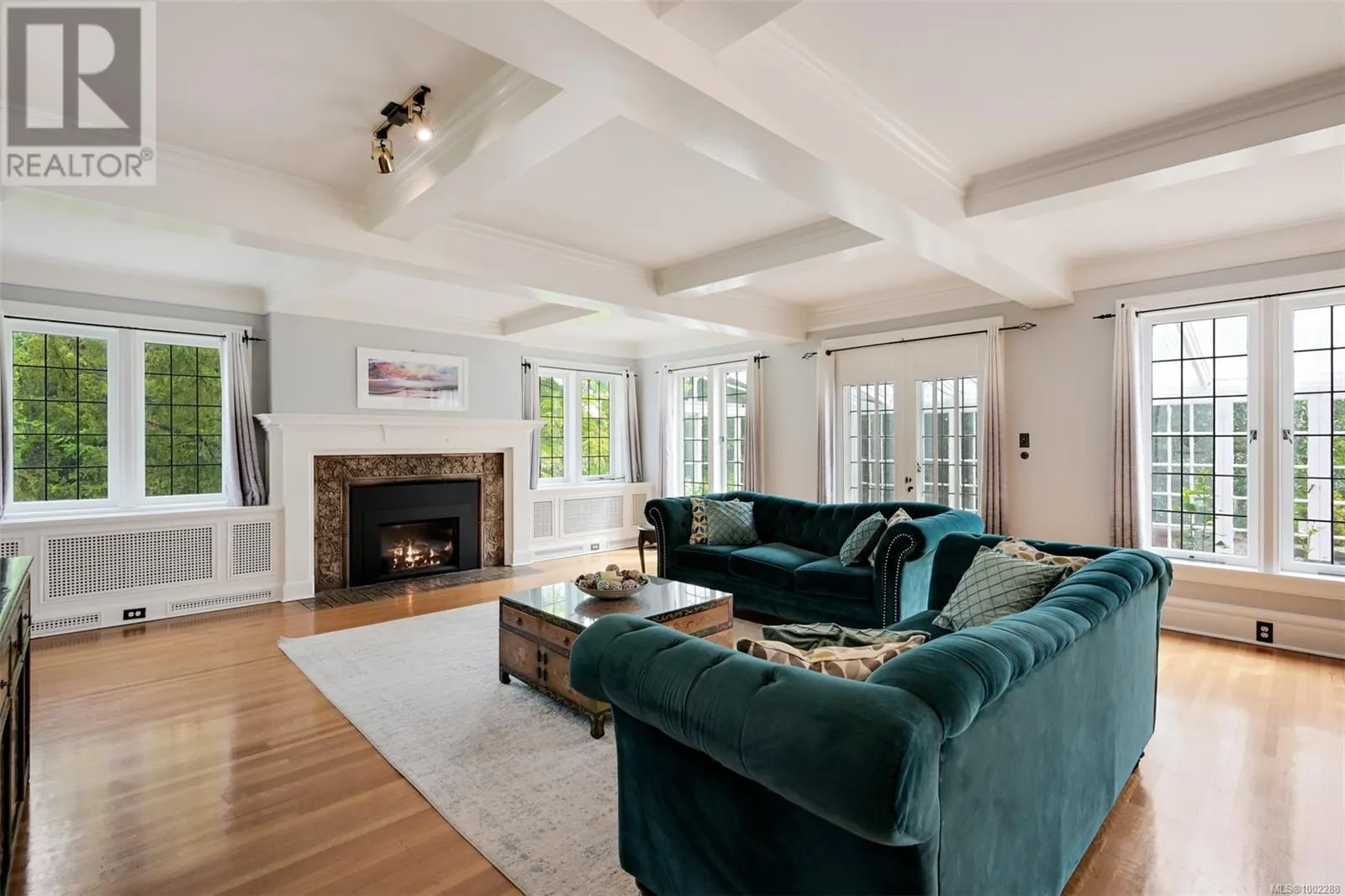 1630 York Pl