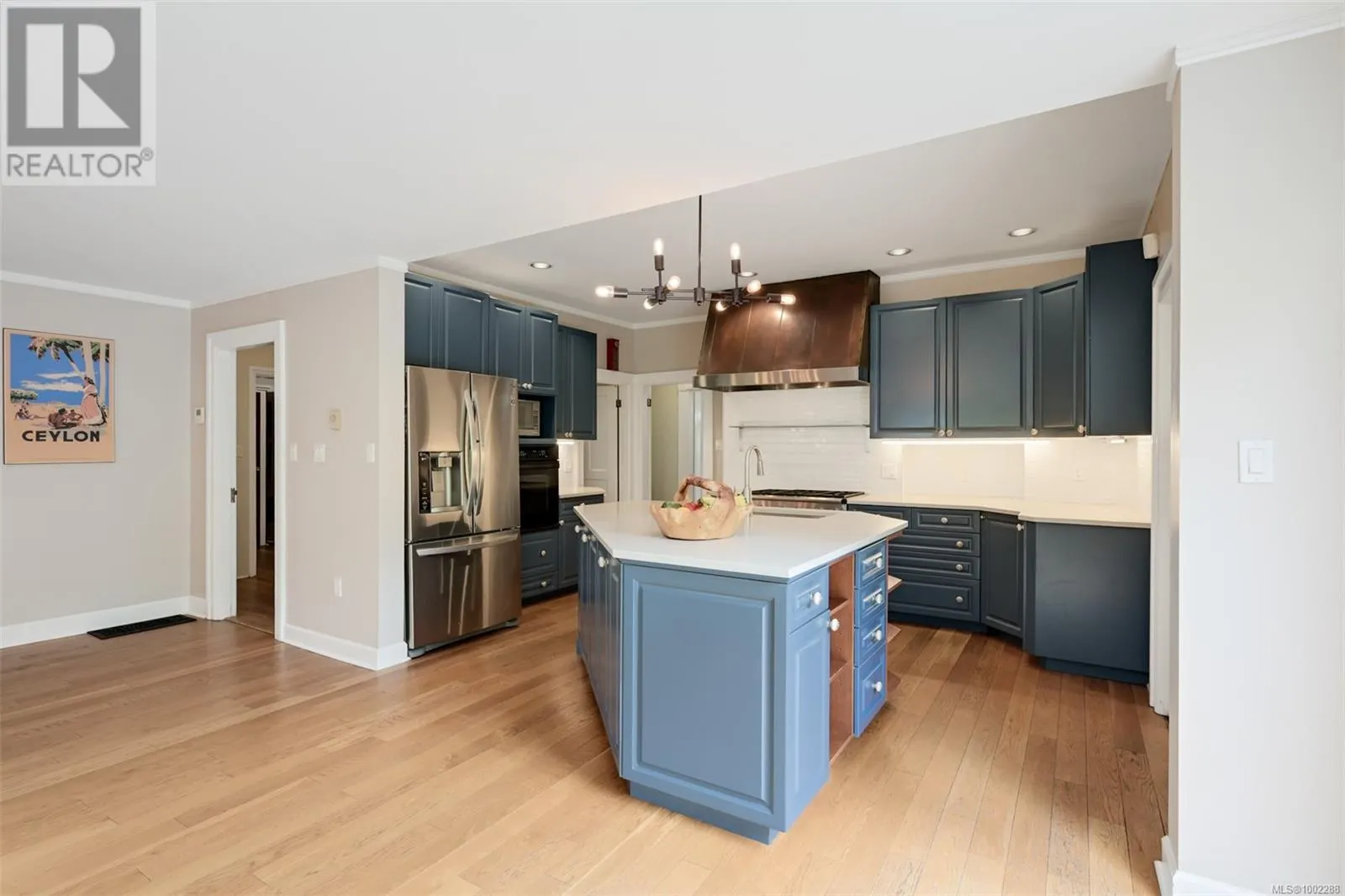 1630 York Pl