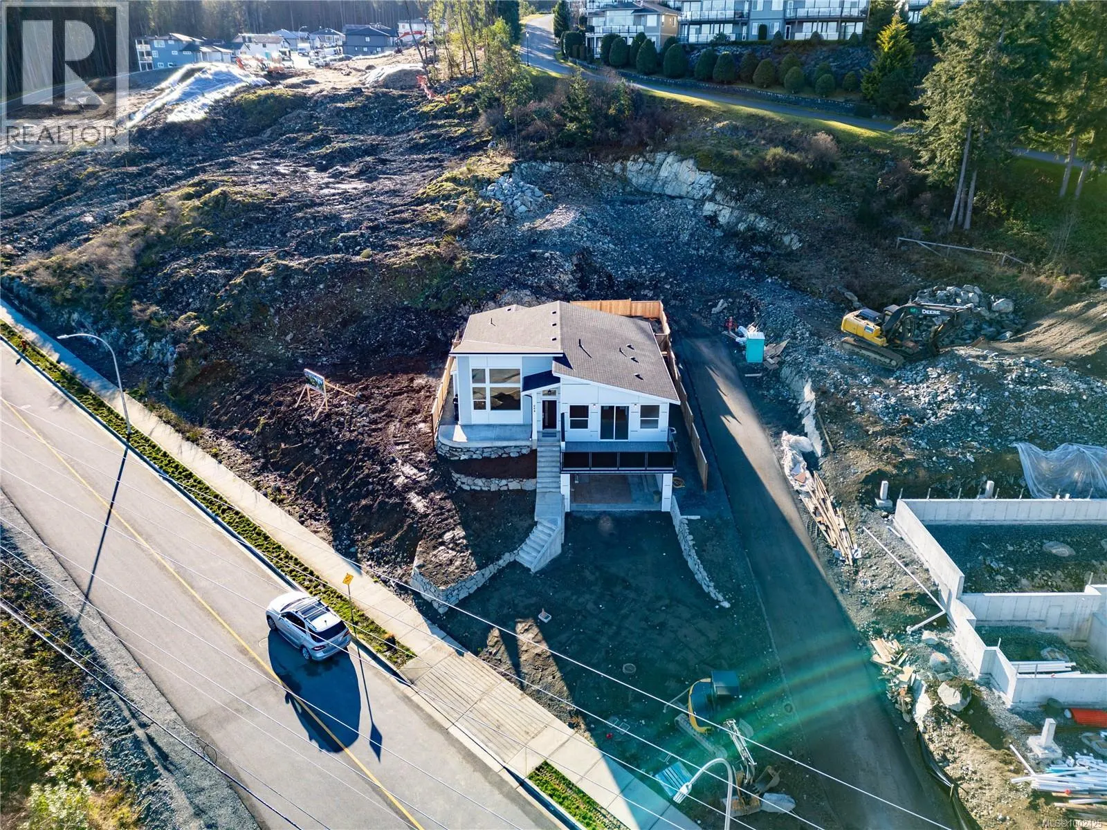 664 Farrell Rd