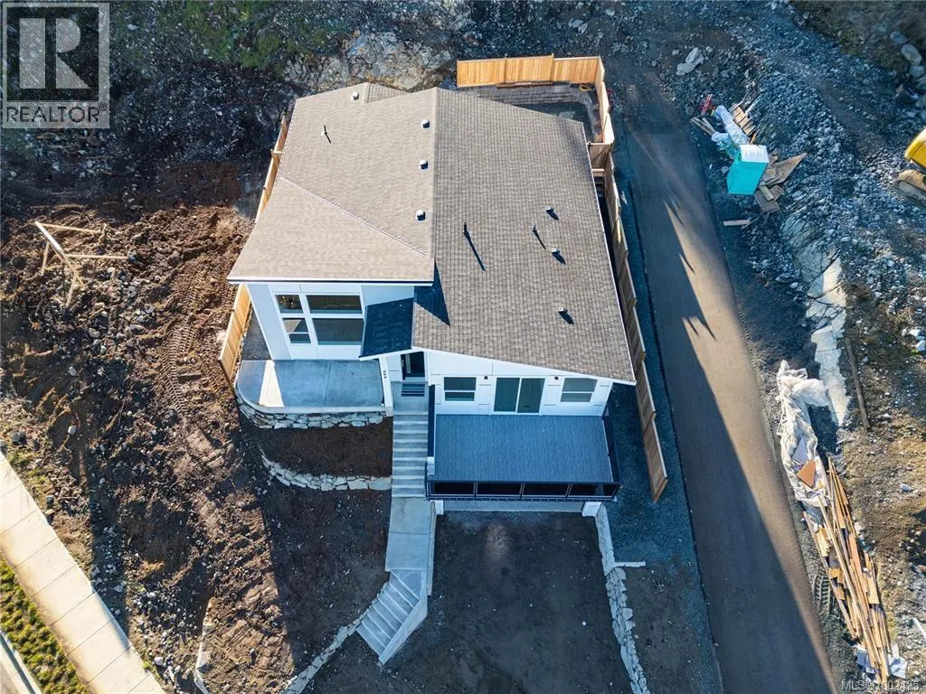664 Farrell Rd