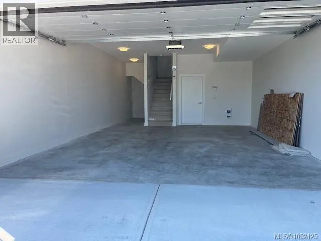664 Farrell Rd