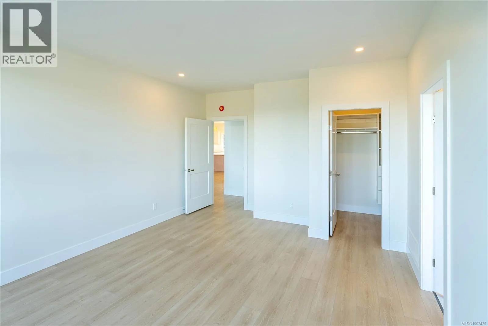 664 Farrell Rd