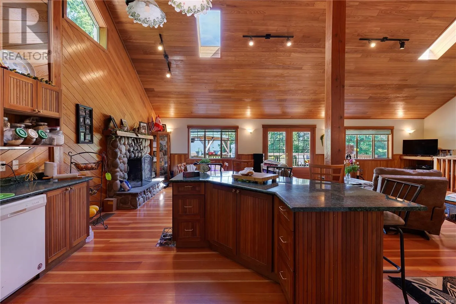 1205 Cherry Point Rd