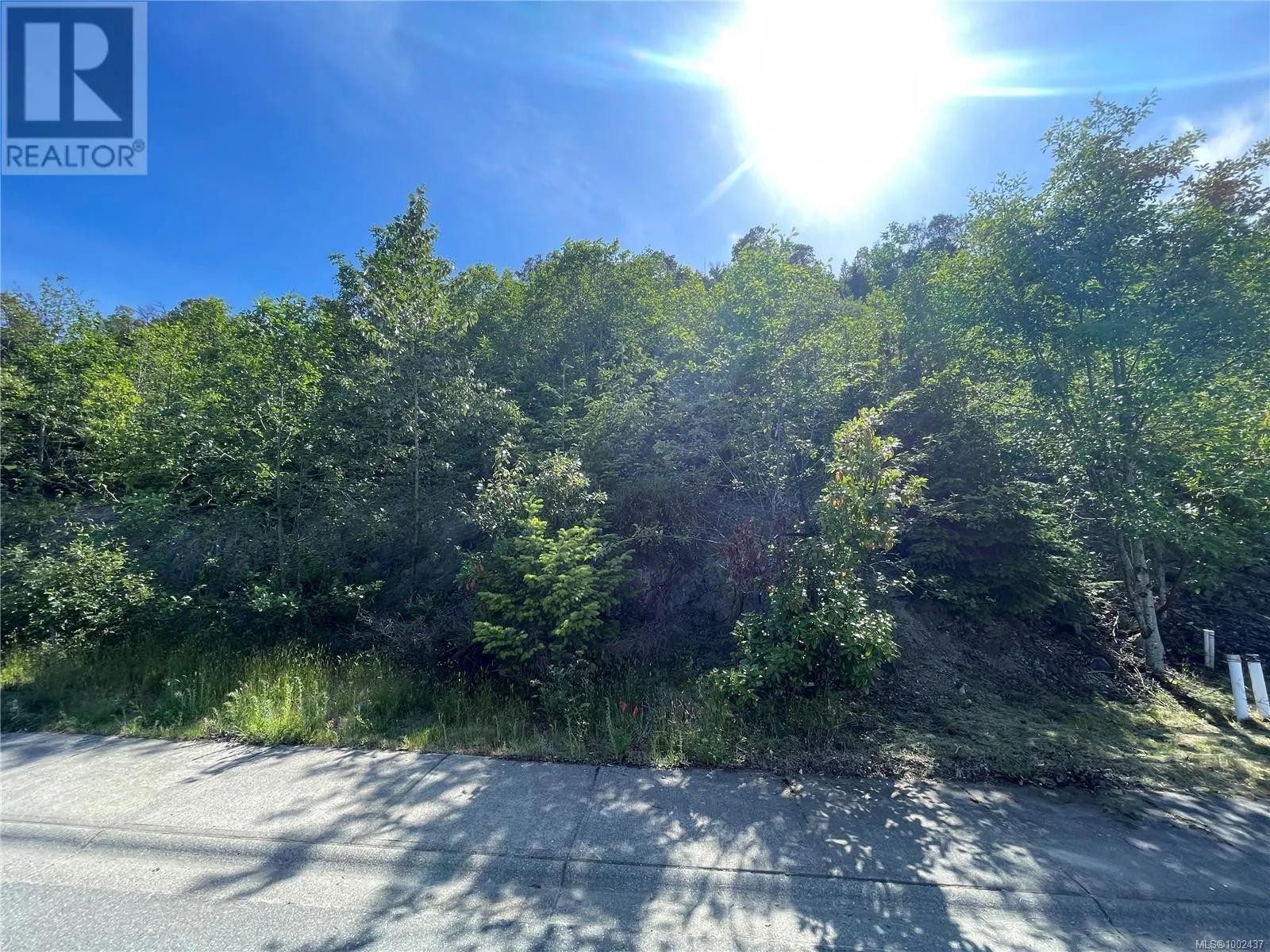 430 Thetis Dr NW