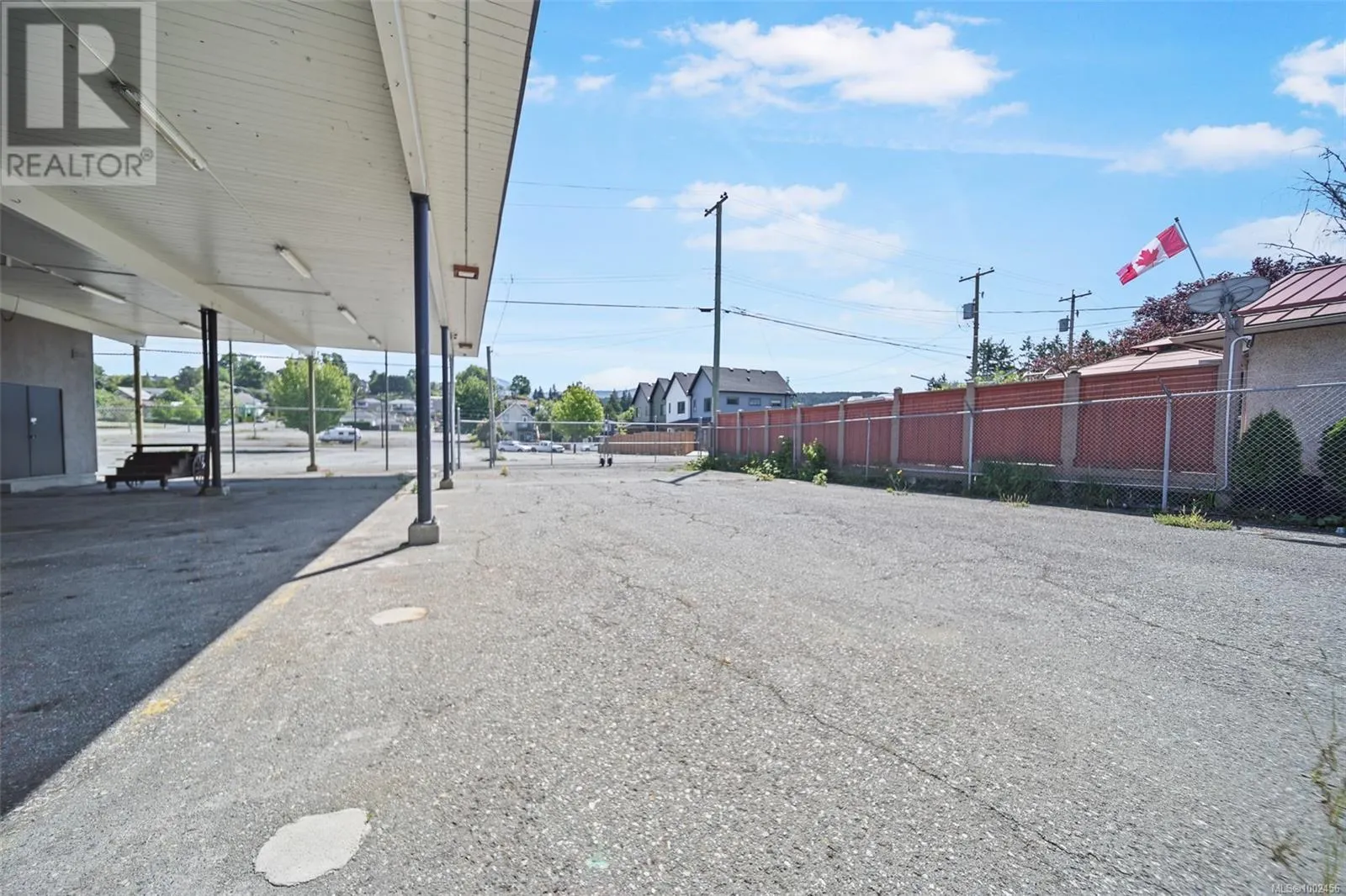 2889 3rd Ave