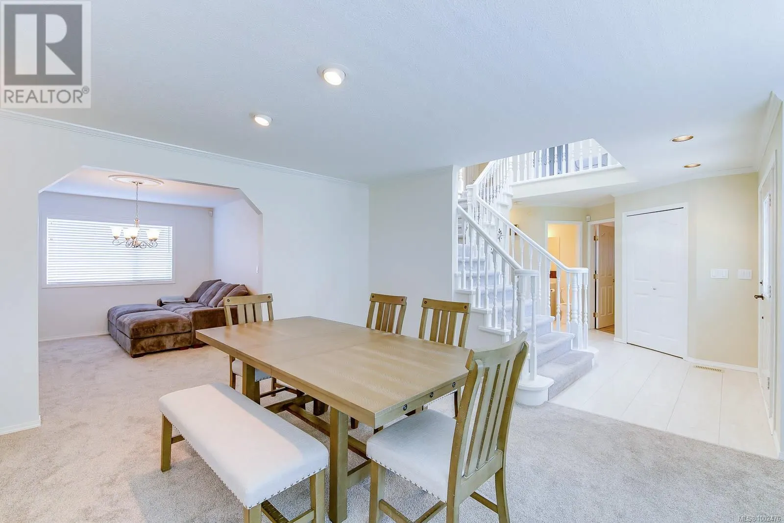 5561 Haslam Dr