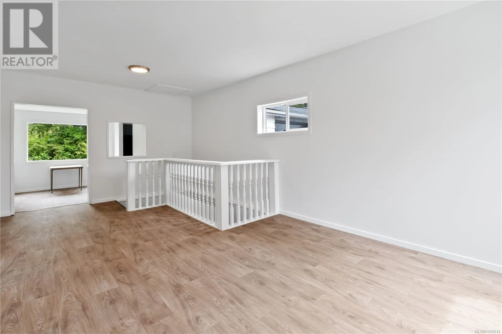 1527 Peninsula Rd