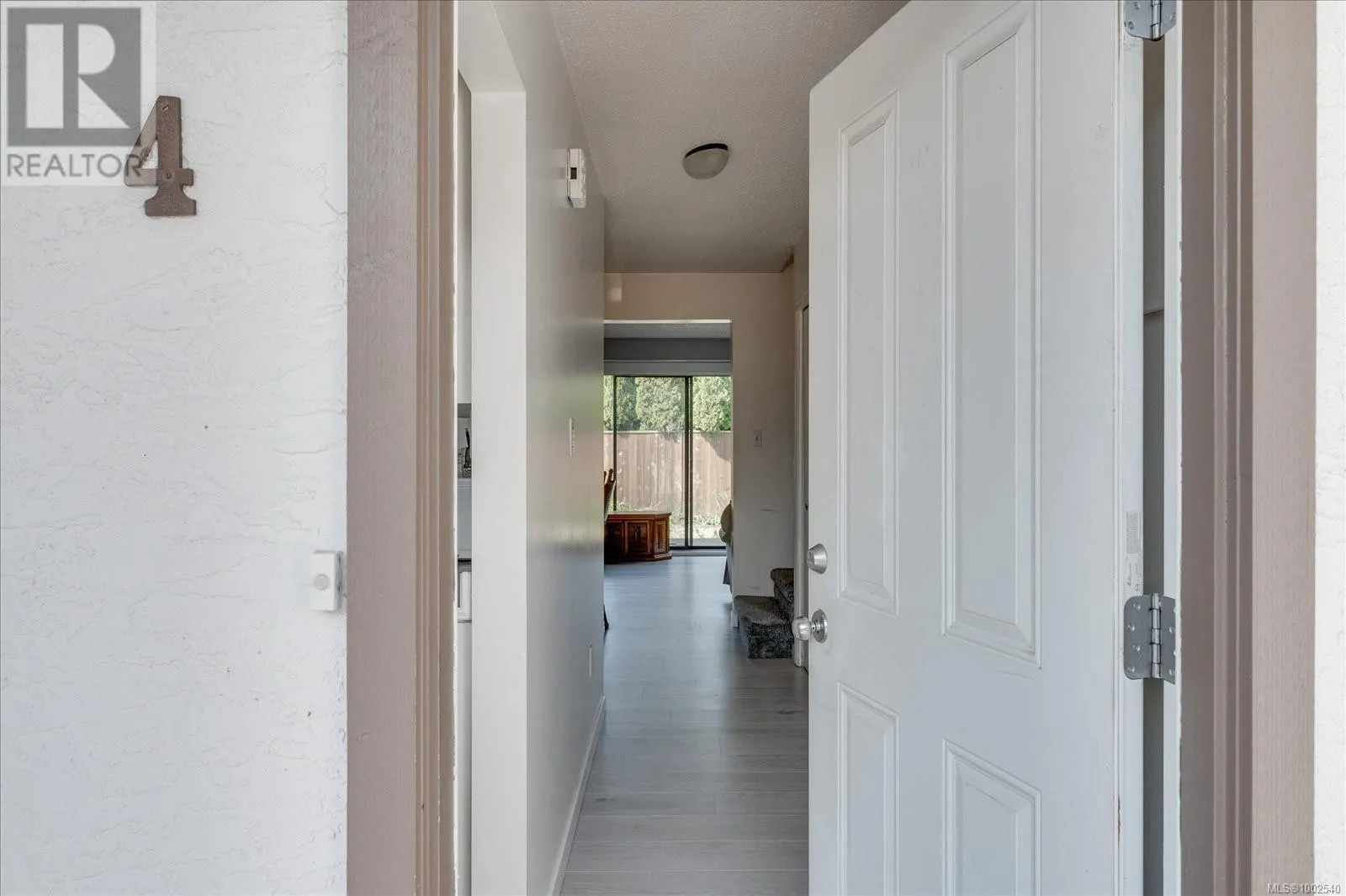 4 1195 Stuart Pl