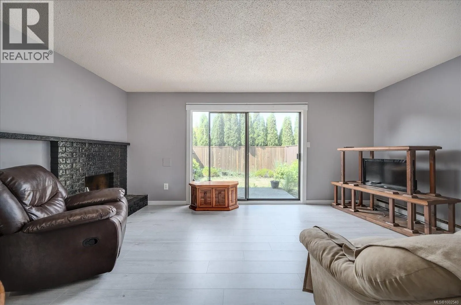 4 1195 Stuart Pl