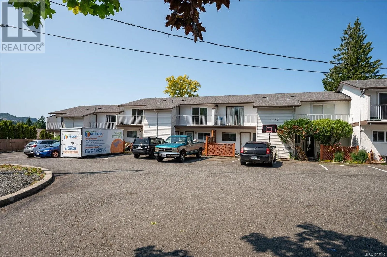 4 1195 Stuart Pl