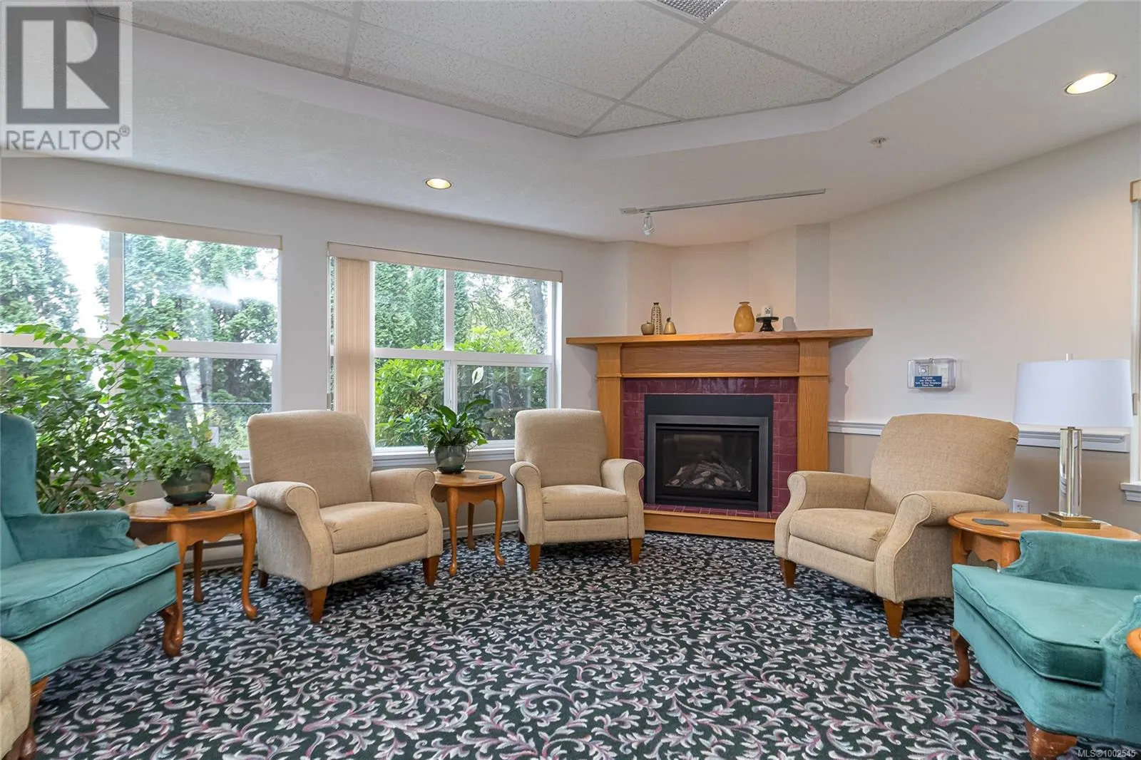 215 1485 Garnet Rd