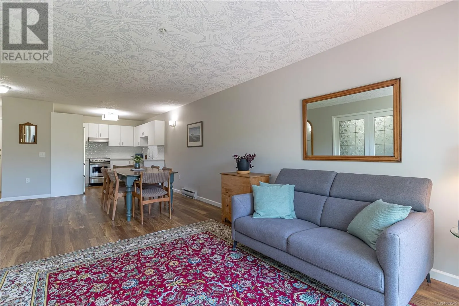 215 1485 Garnet Rd