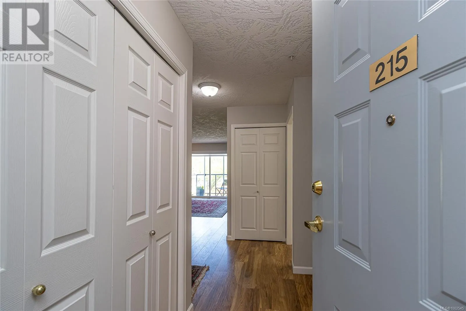 215 1485 Garnet Rd
