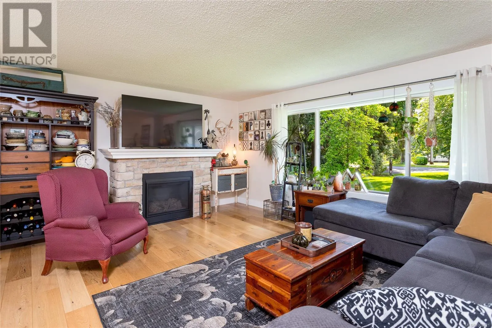 4724 Fairbridge Dr
